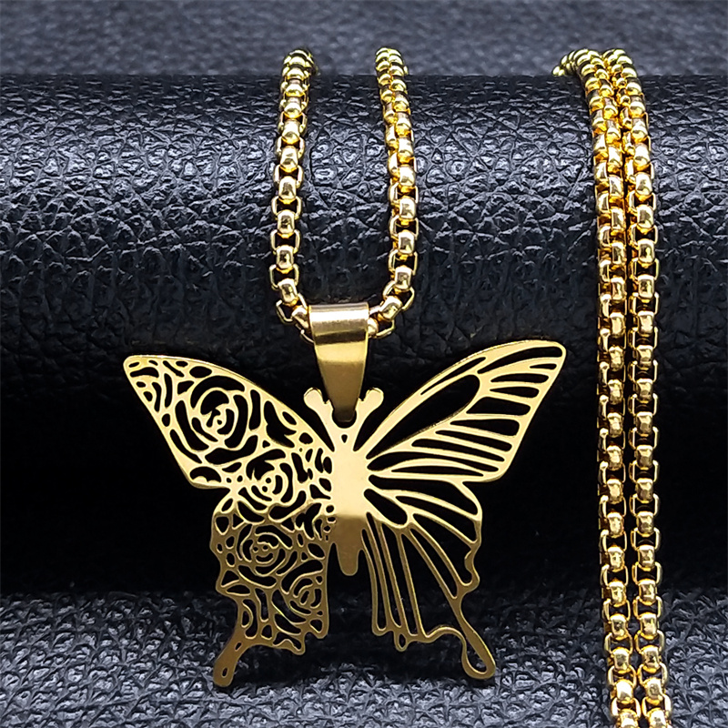 Butterfly Clasp Deployant - Colar com Pingente Estético de Borboleta